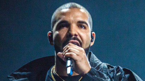 « Shabang » de Drake devient viral grâce à une tendance aussi improbable qu'hilarante « Shabang » de Drake devient viral grâce à une tendance aussi improbable qu'hilarante